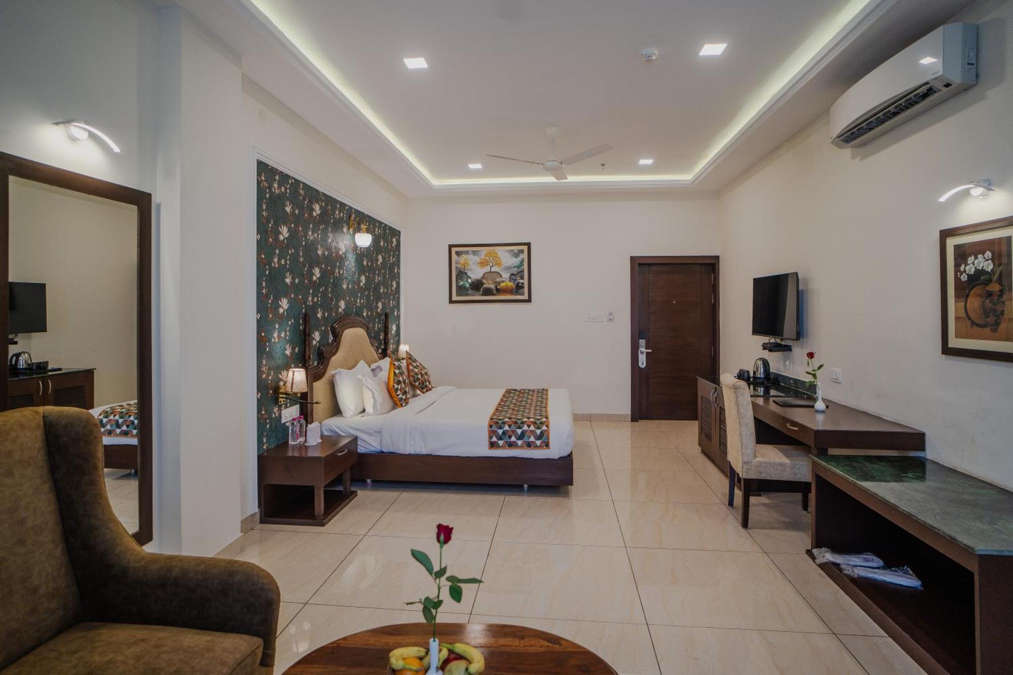 The Courtyard - Beyond Bar & Club Hotel Udaipur Buitenkant foto
