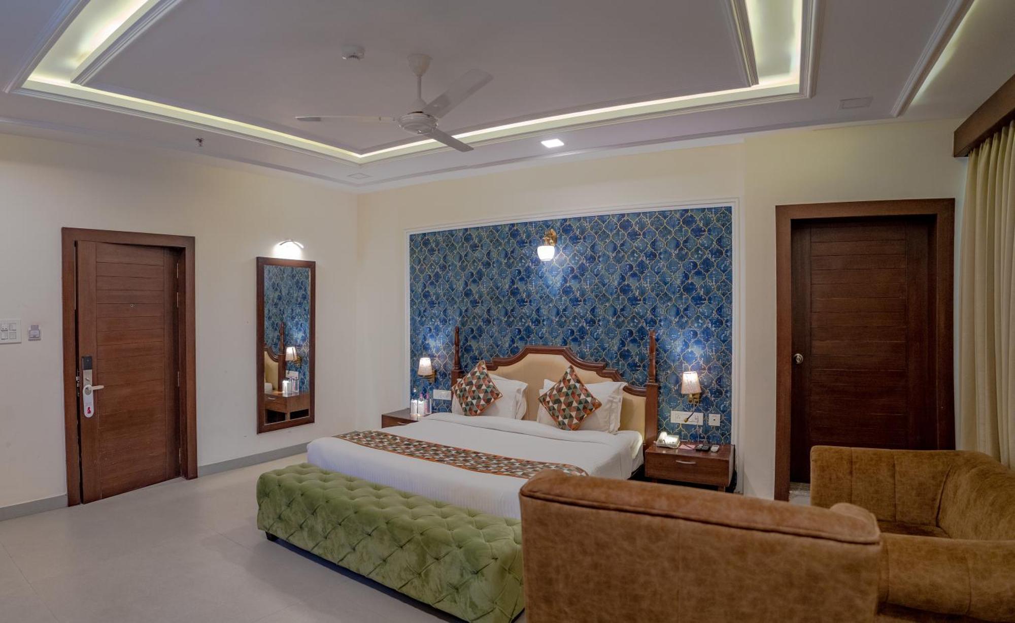 The Courtyard - Beyond Bar & Club Hotel Udaipur Buitenkant foto